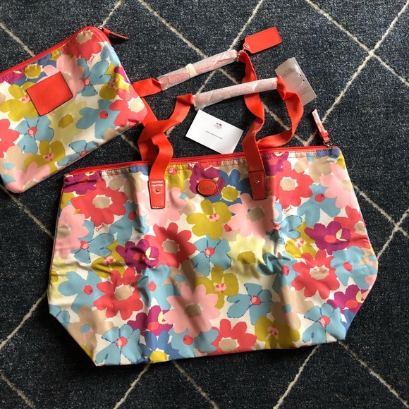 Coach Handbags - Coach Purse/Tote